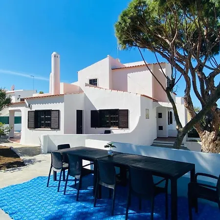 Azinheira By Check-in Portugal فيلة *